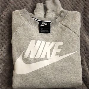 Nike crewneck